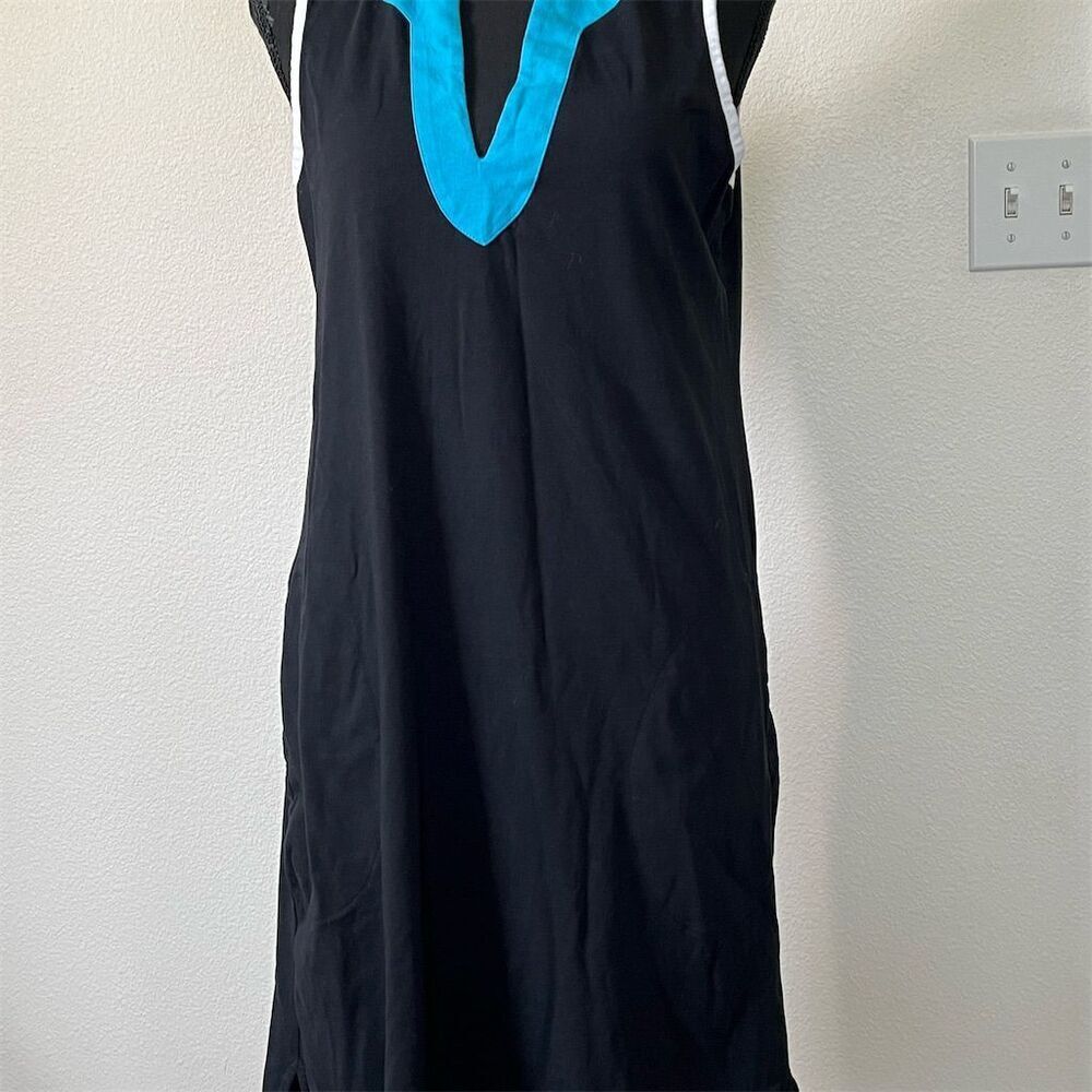 SOLD 

Lands' End Women's Sleeveless Black V-Neck Knee Length Dress S